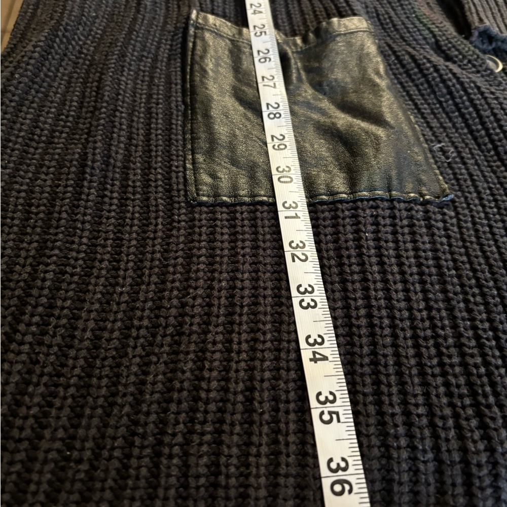 Black Ribbed Cardigan with Pockets - Picture 6 of 6